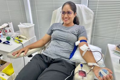 notícia: ‘É uma causa muito importante para salvar vidas’ diz jovem ao doar sangue pela primeira vez no Hemoap