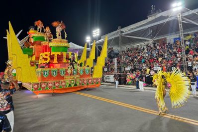 notícia: Carnaval 2025: conheça a divisão do repasse de R$ 7,5 milhões para as escolas de samba realizado pelo Governo do Amapá