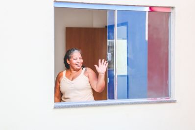 notícia: ‘Eu tenho um lar que é meu’, conta aposentada que irá morar no Residencial Vila dos Oliveiras, em Macapá