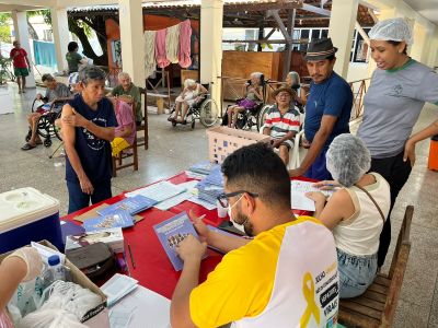 notícia: Governo do Amapá promove ação de prevenção a hepatites para idosos do Abrigo São José