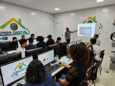 notícia: Com apoio do Governo do Amapá, turma de informática da 'Casa Digital' passa por qualificação para o mercado de trabalho