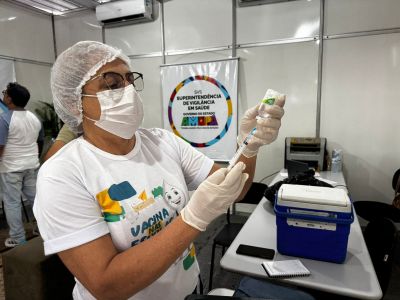 notícia: Governo do Amapá leva vacinação para empreendedores que atuarão na 53ª Expofeira