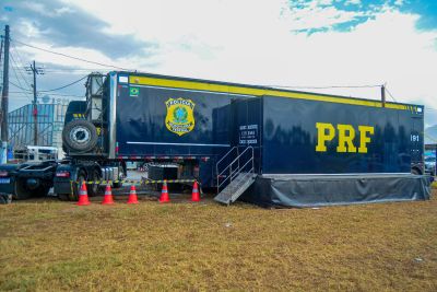 notícia: Carreta do Cinema Rodoviário da PRF vai exibir audiovisual amapaense na 53ª Expofeira