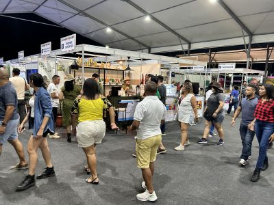 notícia: Público conhece ideias e soluções tecnológicas para ajudar nos problemas do dia a dia durante a 53ª Expofeira do Amapá