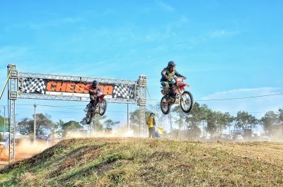 notícia: ExpoCross 2024 reúne mais de 100 competidores em autódromo na 53ª Expofeira do Amapá