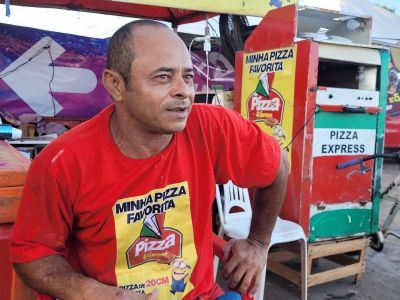 notícia: Vendedor de pizza usará lucro da 53ª Expofeira do Amapá para abrir fábrica itinerante de móveis planejados