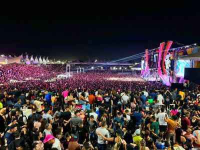 notícia: FOTOS: elétrico, contagiante e incansável, Nattan faz show histórico na 53ª Expofeira do Amapá