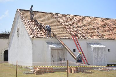 notícia: Fortaleza de São José: obras de restauração concentram na retirada dos telhados e reparos emergenciais, em Macapá