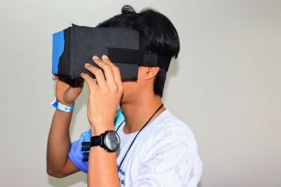 notícia: Estudantes de Porto Grande apresentam óculos de realidade virtual ecológico durante 12ª Feira de Ciências e Engenharia do Amapá