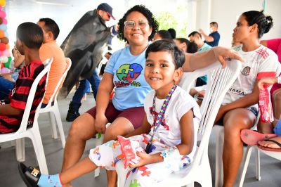 notícia: ‘Momento de alegria e entretenimento para ele’, diz mãe de paciente em ação realizada no Hospital da Criança e Adolescente, em Macapá