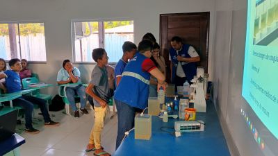 notícia: Caesa promove educação ambiental e instala cloradores em sistemas de água de 10 escolas rurais de Macapá