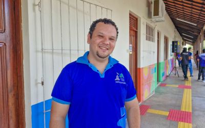 notícia: ‘Agora temos condições melhores pra ensinar’, comemora professor da Escola Estadual Joaquim Nabuco, reformada pelo Governo do Amapá