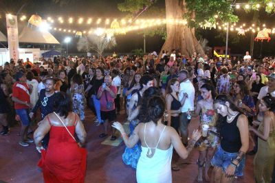 notícia: Com apoio do Governo do Amapá, 1º Luau da Samaúma de 2024 reúne artistas, economia criativa e diversidade gastronômica