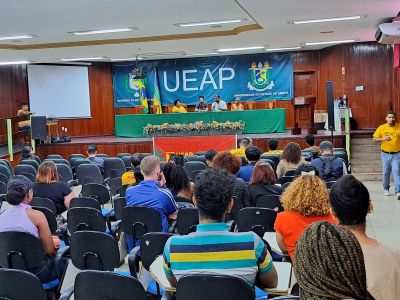 notícia: Ueap discute a visibilidade e presença de pessoas negras na ciência em evento que reuniu instituições de ensino