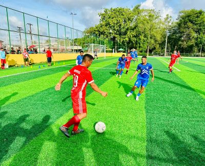 notícia: Governo do Amapá incentiva torneios de futebol masculino e feminino no distrito do Bailique, em Macapá