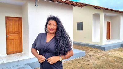 notícia: ‘É o melhor presente de natal que já ganhei’, conta beneficiária do programa habitacional Casas da Gente, em Itaubal