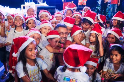 notícia: 'Gera felicidade e promove nossa economia', celebra governador Clécio Luís durante evento de fim de ano nos residenciais de Macapá