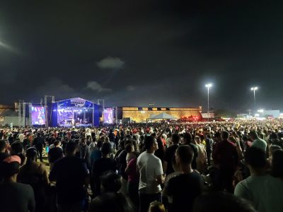 notícia: FOTOS: louvor e adoração marcam show gospel de Fernandinho, com apoio do Governo do Amapá