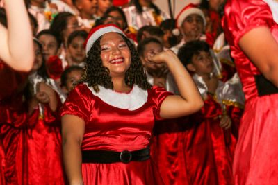 notícia: 'Não é só dança, é carinho em movimento', diz aluna sobre apresentação da 'Cantata Natalina da Escolas Estaduais', em Santana