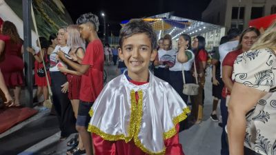 notícia: 'Sempre quis participar do coral’, conta estudante na 'Cantata Natalina das Escolas Estaduais' promovida pelo Governo do Amapá