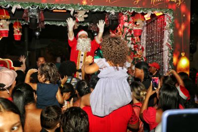 notícia: Alegria e empreendedorismo marcam ‘Natal Luz' do Governo do Estado no Residencial Mestre Oscar Santos, em Macapá