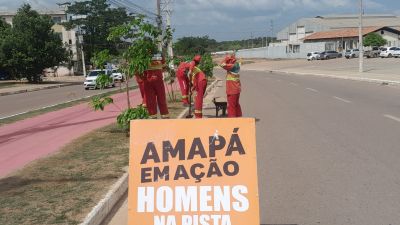 notícia: Governo do Amapá realiza serviços de manutenção e limpeza no habitacional Macapaba, em Macapá