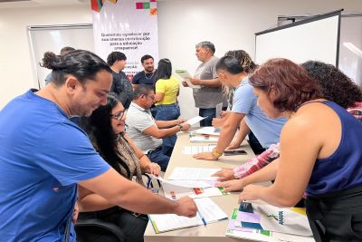 notícia: Governo do Amapá renova contratação de 134 professores e pedagogos para atuação no ensino modular