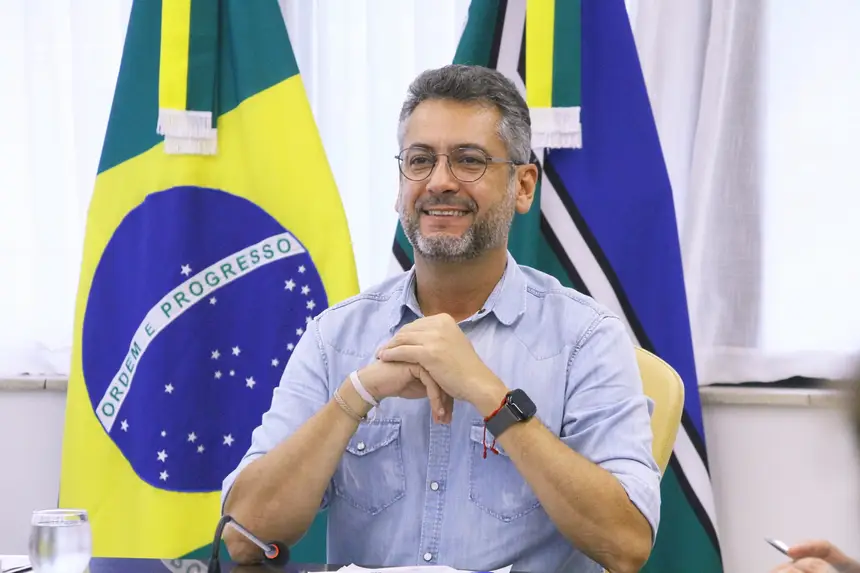  <div class='credito_fotos'>Foto: Max Renê/GEA   |   <a href='/midias/2025/originais/20250210113826-GF00015793-F00183297.webp' download><i class='fa-solid fa-download'></i> Download</a></div>