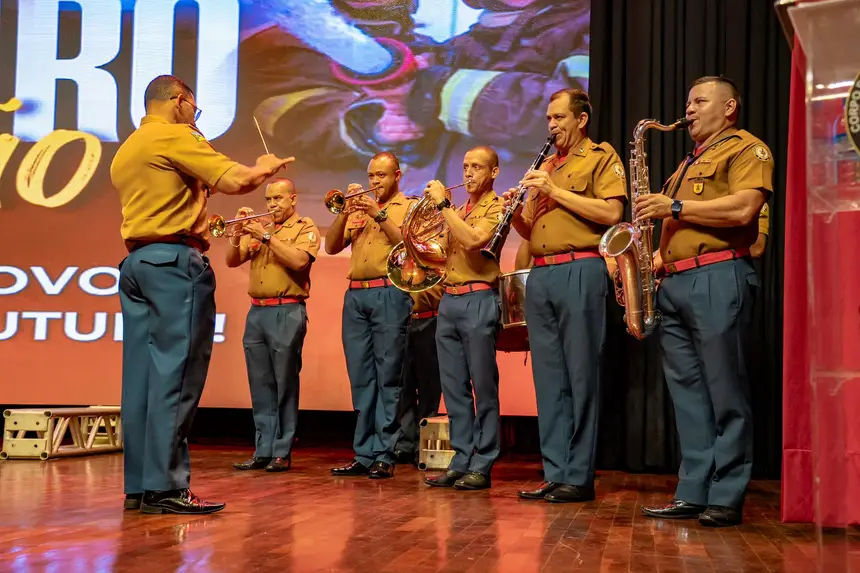  <div class='credito_fotos'>Foto: Jessé Matos/Agência Grito   |   <a href='/midias/2025/originais/20250513092123-GF00016061-F00190167.webp' download><i class='fa-solid fa-download'></i> Download</a></div>