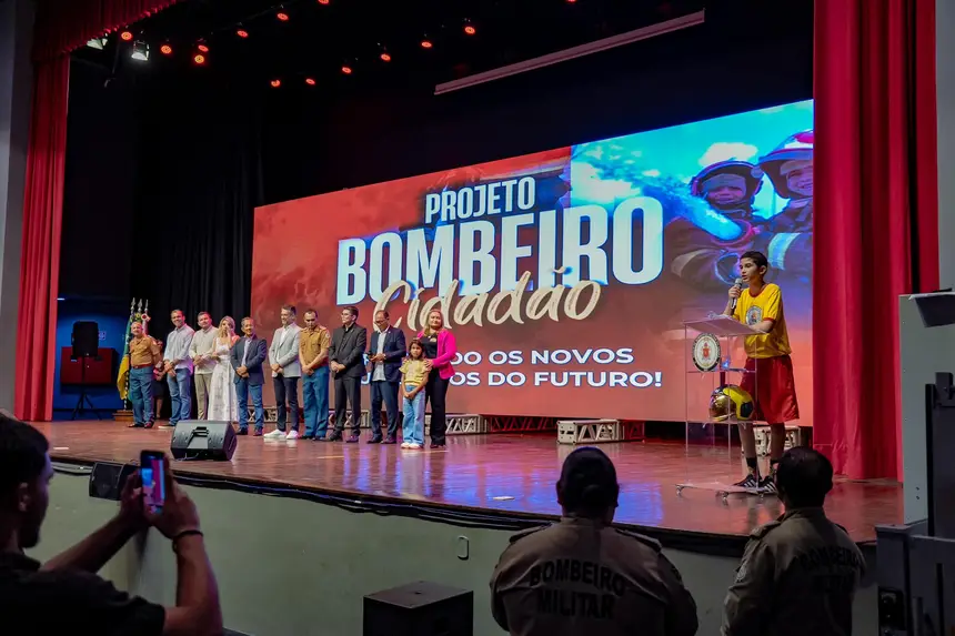  <div class='credito_fotos'>Foto: Jessé Matos/Agência Grito   |   <a href='/midias/2025/originais/20250513092201-GF00016061-F00190186.webp' download><i class='fa-solid fa-download'></i> Download</a></div>