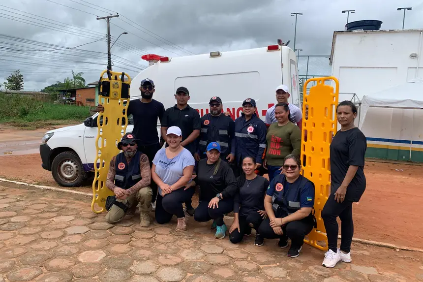 Equipe em Vitória do Jari 