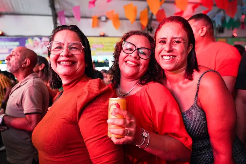                                 <div class='credito_fotos'>Foto: Lidiane Lima/GEA   |   <a href='/midias/2025/originais/20250627225711-GF00016199-F00194178.webp' download><i class='fa-solid fa-download'></i> Download</a></div>