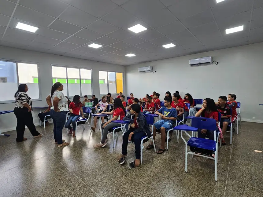 Alunos ja estão estudando nas novas salas 