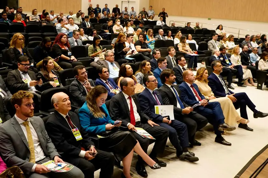  <div class='credito_fotos'>Foto: Luhana Baddini/Agência Grito   |   <a href='/midias/2025/originais/20250812123833-GF00016387-F00201045.webp' download><i class='fa-solid fa-download'></i> Download</a></div>
