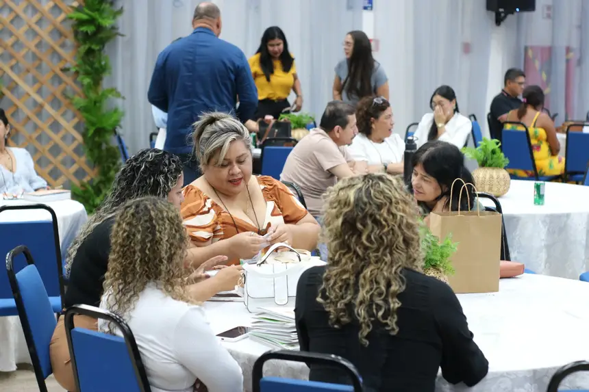 O fórum foi promovido pelo Conselho Estadual de Alimentação Escolar (CAE/AP) e reuniu representantes dos 16 municípios amapaenses, com palestras, debates