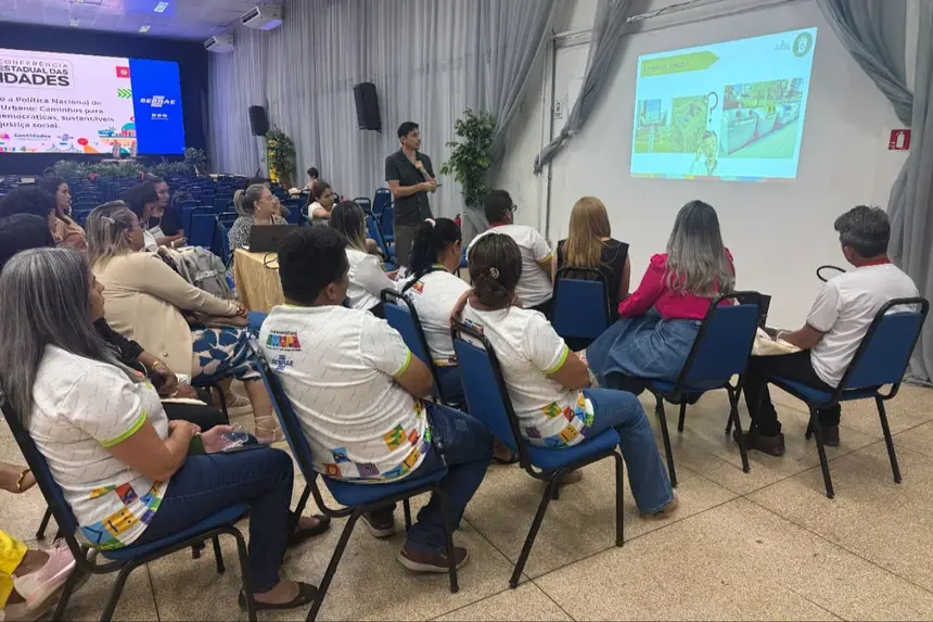 Palestras para os delegados entenderem os temas abordados em cada eixo