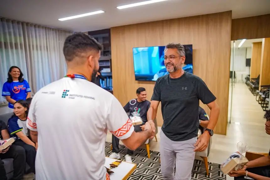  <div class='credito_fotos'>Foto: Jessé Matos/Agência Grito   |   <a href='/midias/2025/originais/20250826082815-GF00016439-F00202564.webp' download><i class='fa-solid fa-download'></i> Download</a></div>
