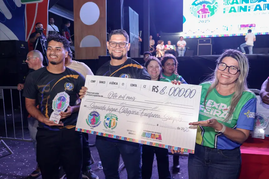 A Banda Alzira de Lima em segundo na categoria Fanfarra Simples 