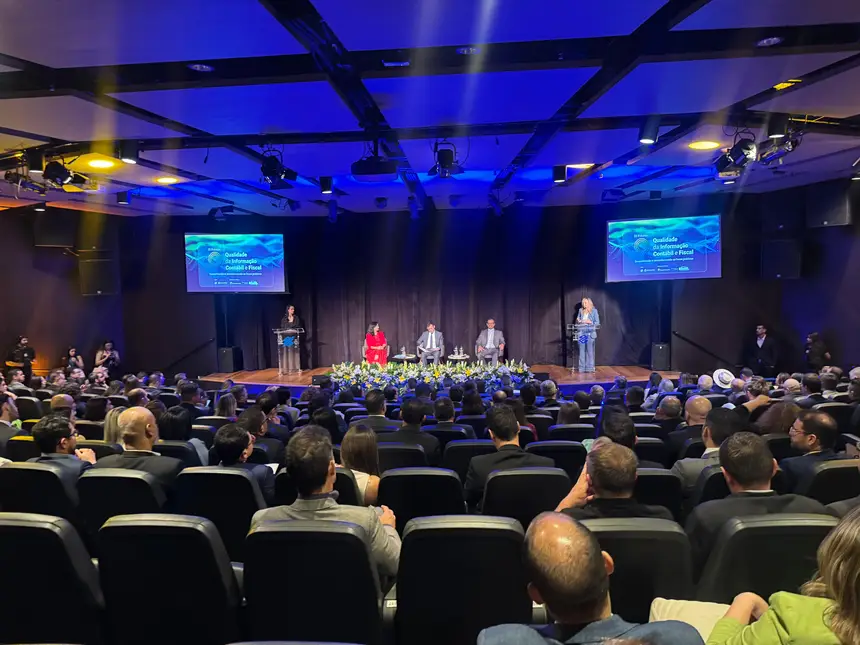  <div class='credito_fotos'>Foto: João Paulo Gonçalves / SECOM GEA   |   <a href='/midias/2025/originais/20250916115225-GF00016533-F00205293.webp' download><i class='fa-solid fa-download'></i> Download</a></div>