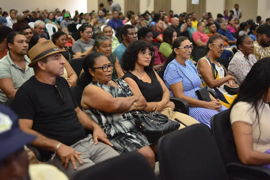  <div class='credito_fotos'>Foto: Maksuel Martins/GEA   |   <a href='/midias/2025/originais/20251010090917-GF00016592-F00207260.webp' download><i class='fa-solid fa-download'></i> Download</a></div>