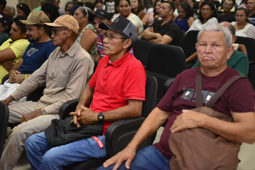  <div class='credito_fotos'>Foto: Maksuel Martins/GEA   |   <a href='/midias/2025/originais/20251010090929-GF00016592-F00207264.webp' download><i class='fa-solid fa-download'></i> Download</a></div>