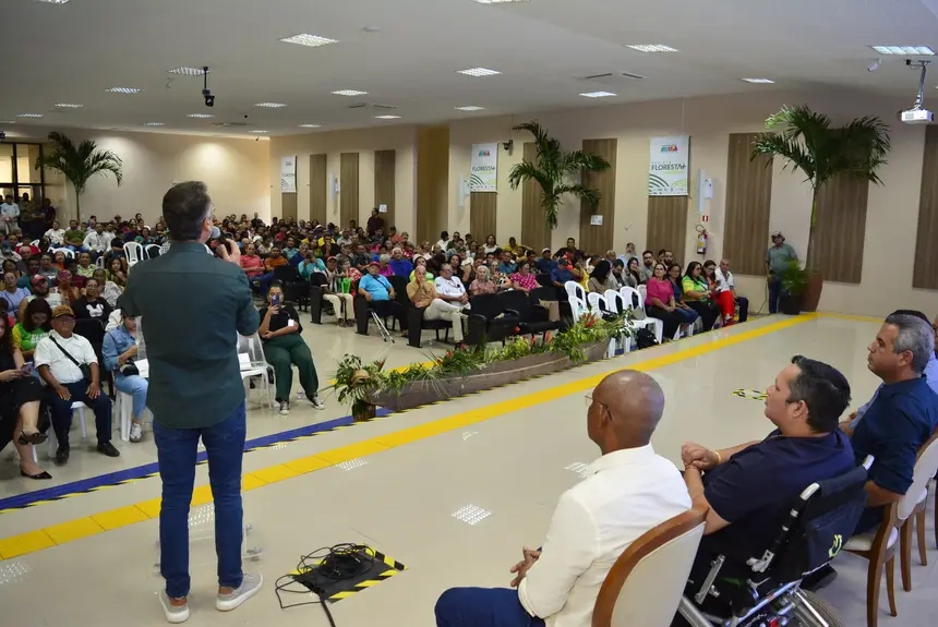  <div class='credito_fotos'>Foto: Maksuel Martins/GEA   |   <a href='/midias/2025/originais/20251010090944-GF00016592-F00207268.webp' download><i class='fa-solid fa-download'></i> Download</a></div>