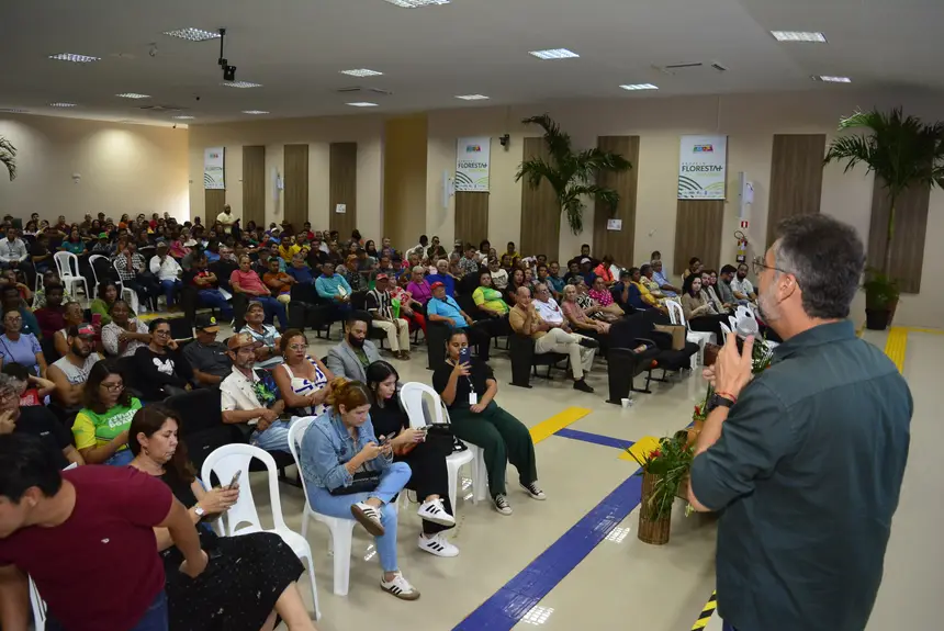  <div class='credito_fotos'>Foto: Maksuel Martins/GEA   |   <a href='/midias/2025/originais/20251010090948-GF00016592-F00207269.webp' download><i class='fa-solid fa-download'></i> Download</a></div>