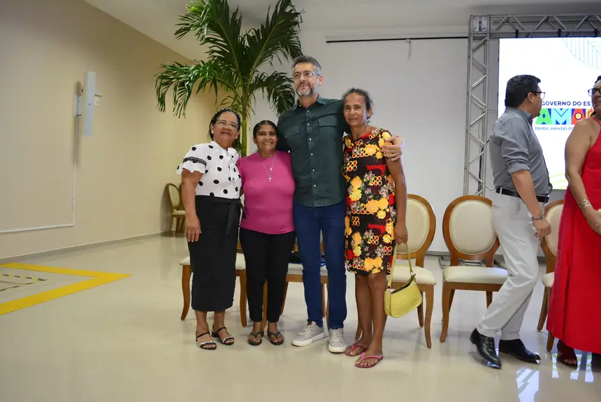  <div class='credito_fotos'>Foto: Maksuel Martins/GEA   |   <a href='/midias/2025/originais/20251010091000-GF00016592-F00207273.webp' download><i class='fa-solid fa-download'></i> Download</a></div>