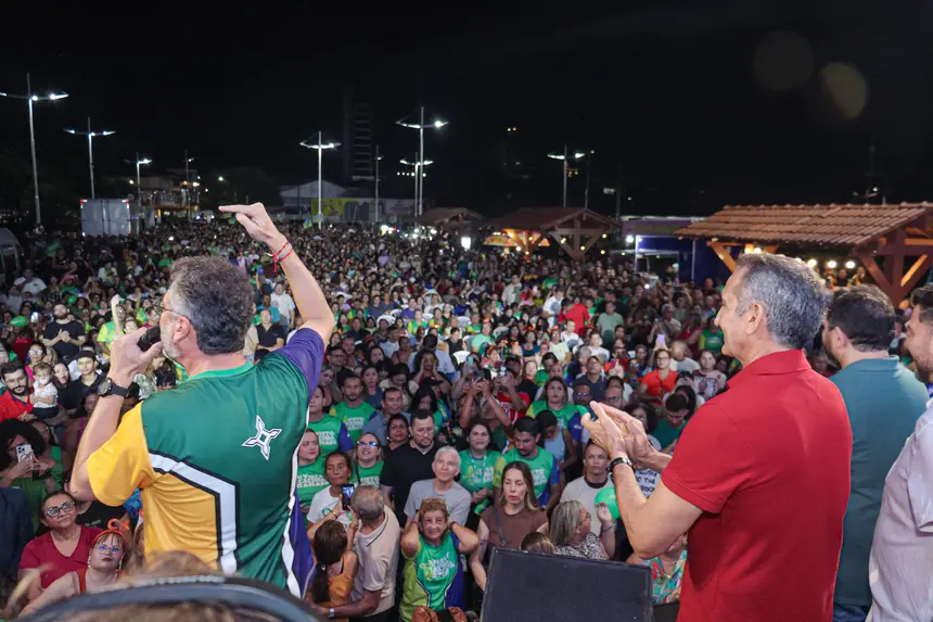 Governador Clécio Luís, durante plenária na Zona Sul de Macapá
