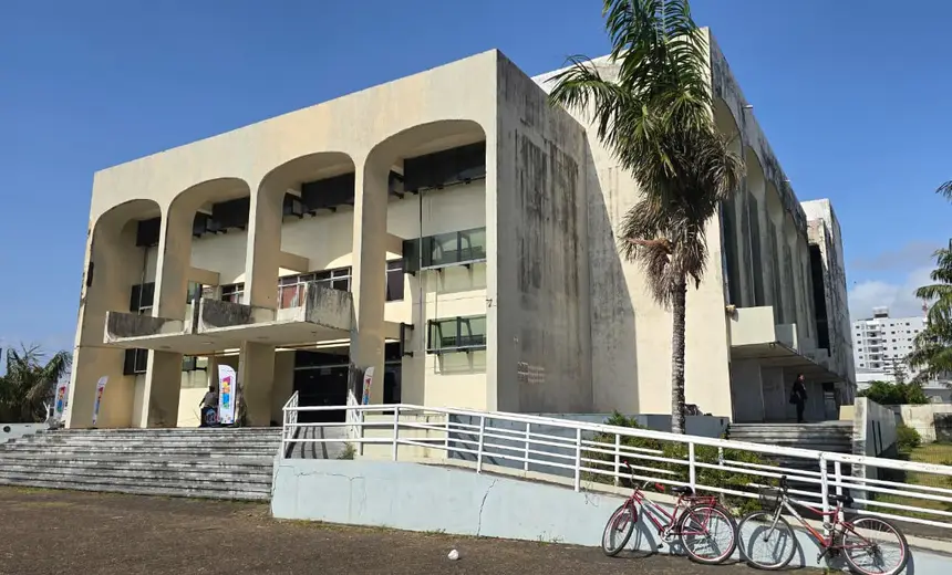  <div class='credito_fotos'>Foto: Max Renê/GEA   |   <a href='/midias/2025/originais/20251028102825-GF00016628-F00208186.webp' download><i class='fa-solid fa-download'></i> Download</a></div>