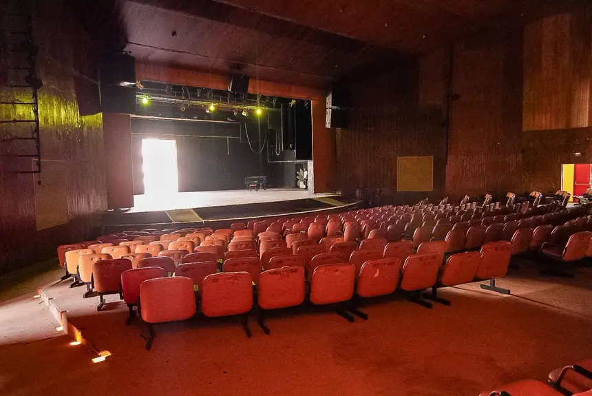  <div class='credito_fotos'>Foto: Jessé Matos/Agência Grito   |   <a href='/midias/2025/originais/20251028102914-GF00016628-F00208202.webp' download><i class='fa-solid fa-download'></i> Download</a></div>