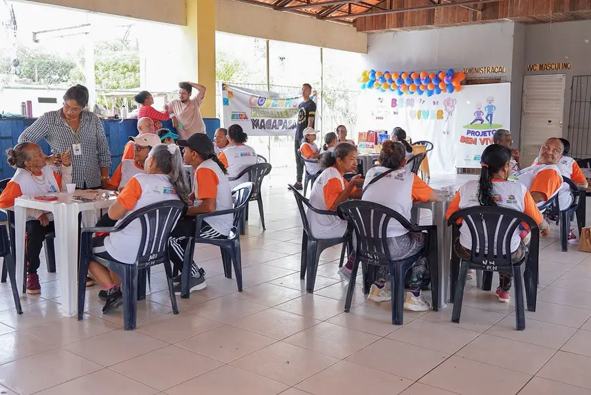 Idosos do Projeto Bem-Viver do residencial Macapaba