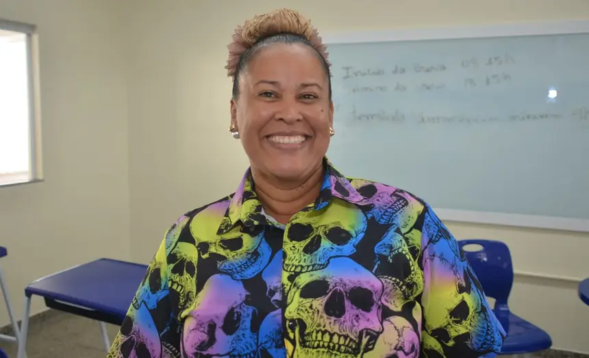 Foto: Sal Lima/GEA A artesão Patrícia Nobre está ministrando os cursos de pintura em tecido e artesanato em feltro