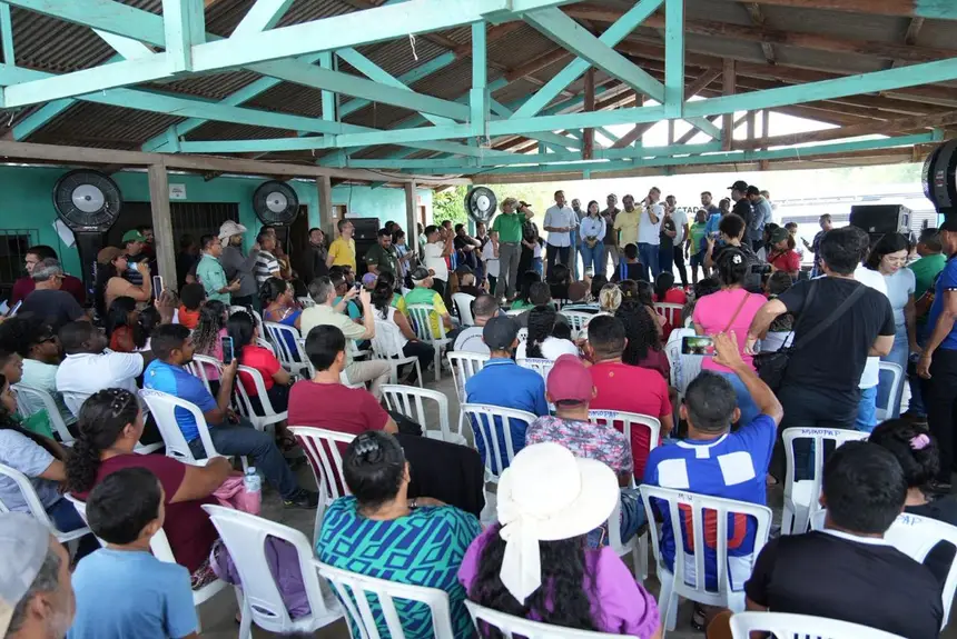  <div class='credito_fotos'>Foto: Jessé Matos/Agência Grito   |   <a href='/midias/2025/originais/20251106114107-GF00016648-F00208598.webp' download><i class='fa-solid fa-download'></i> Download</a></div>